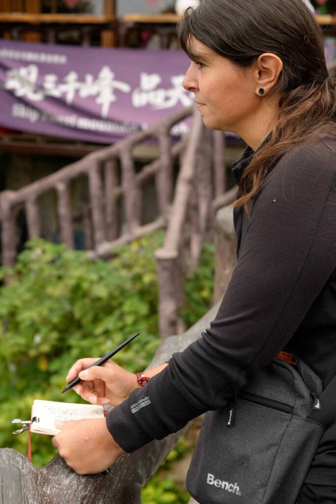 Urban Sketching Artist Emi Hanes